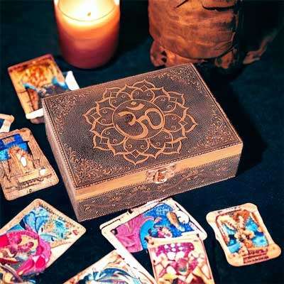 Tarotkort og Englekort med danske tekster